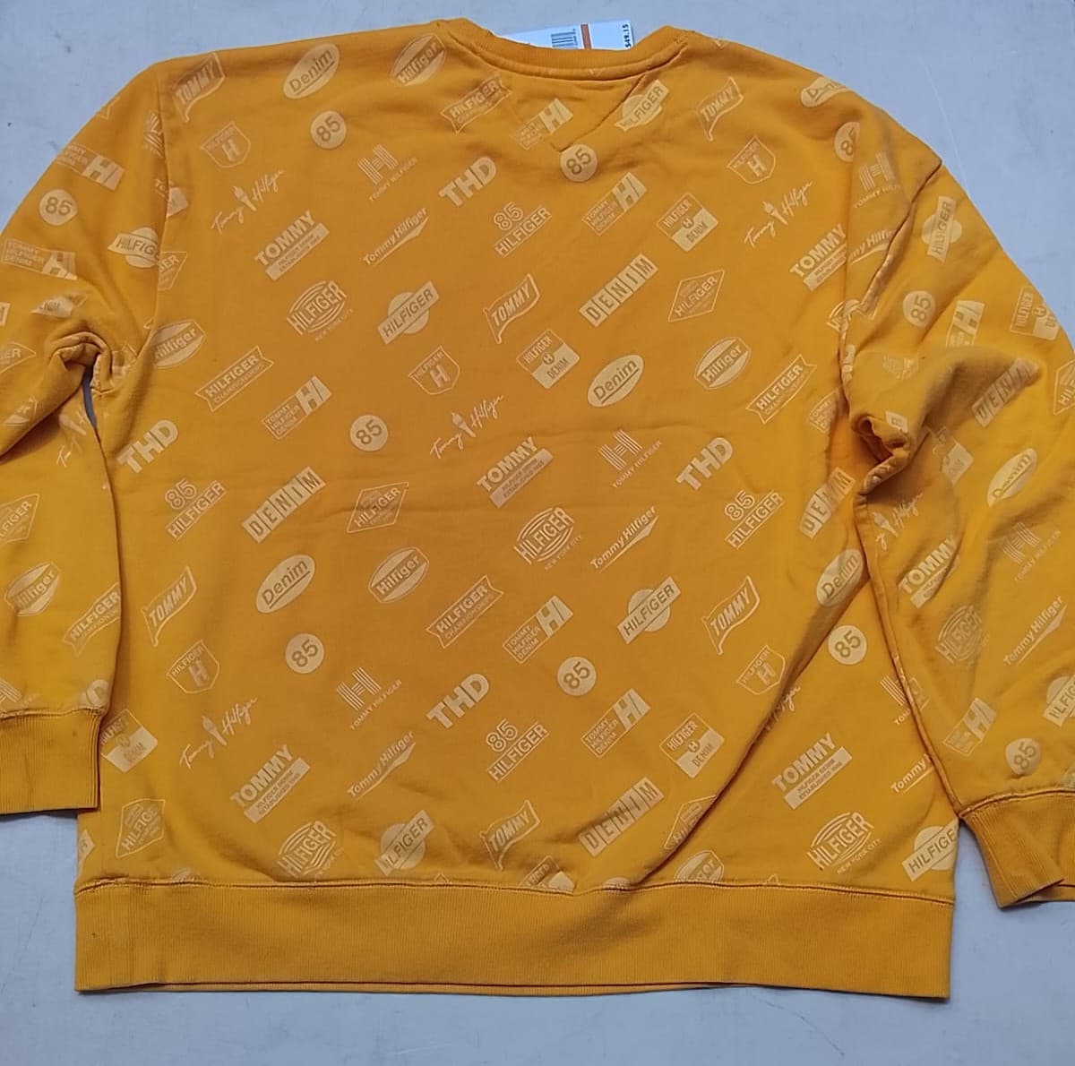 TOMMY HILFIGER DENIM ORIGINAL - CREWNECK ALLOVER PRINT - NUEVO CON ETIQUETA — vista alternativa