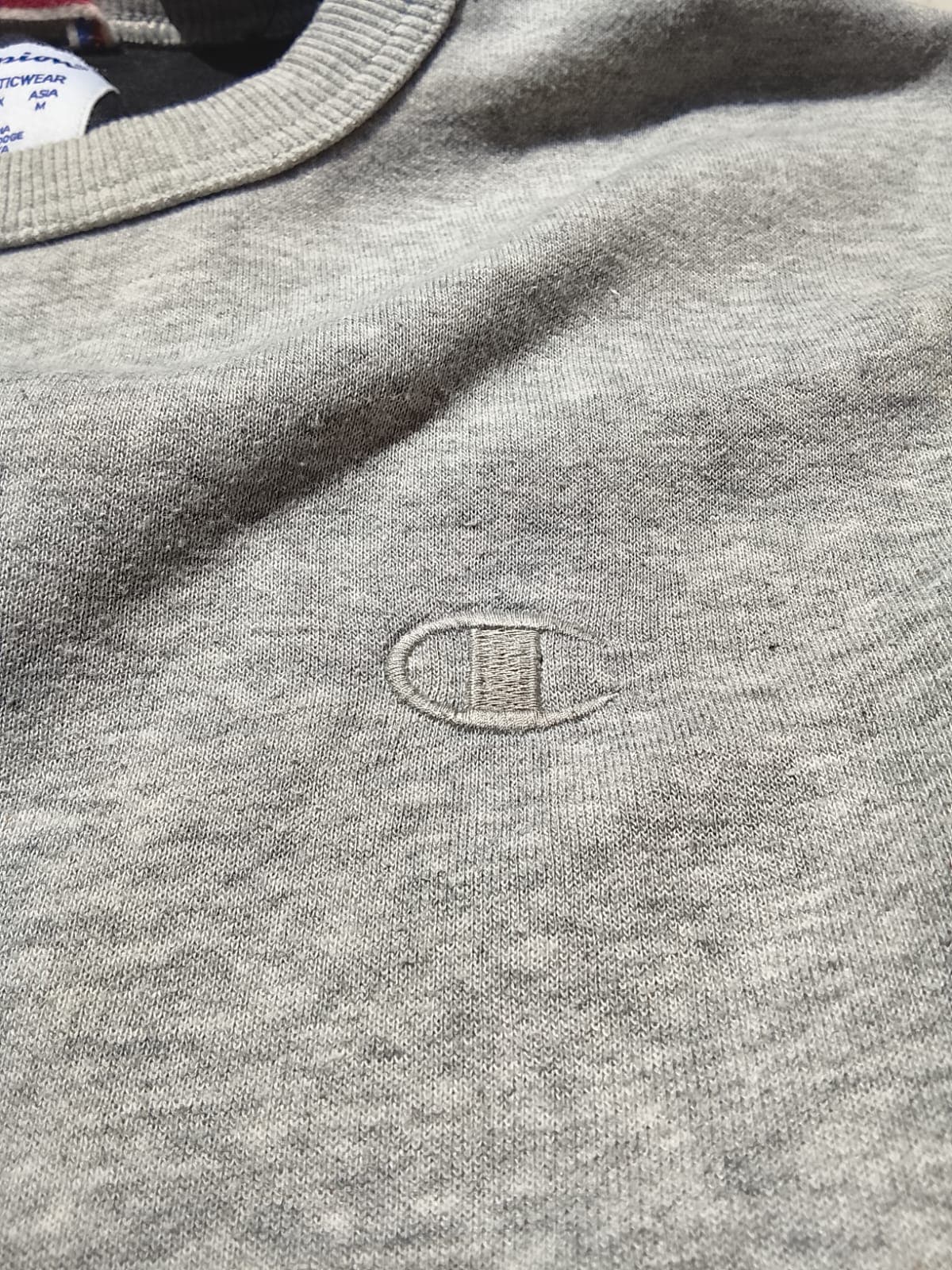 CHAMPION ORIGINAL - AUTHENTIC ATHLETICWEAR - NUEVO CON ETIQUETA — vista alternativa