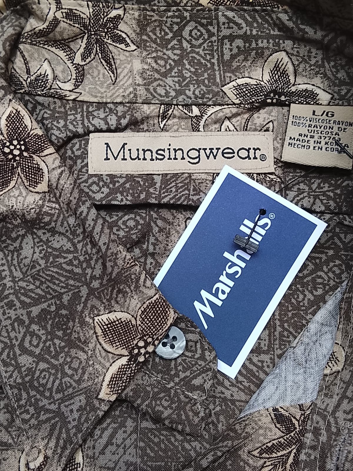 MUNSINGWEAR ORIGINAL - CAMISA HAWAIANA - NUEVA CON ETIQUETA MARSHALLS — vista alternativa