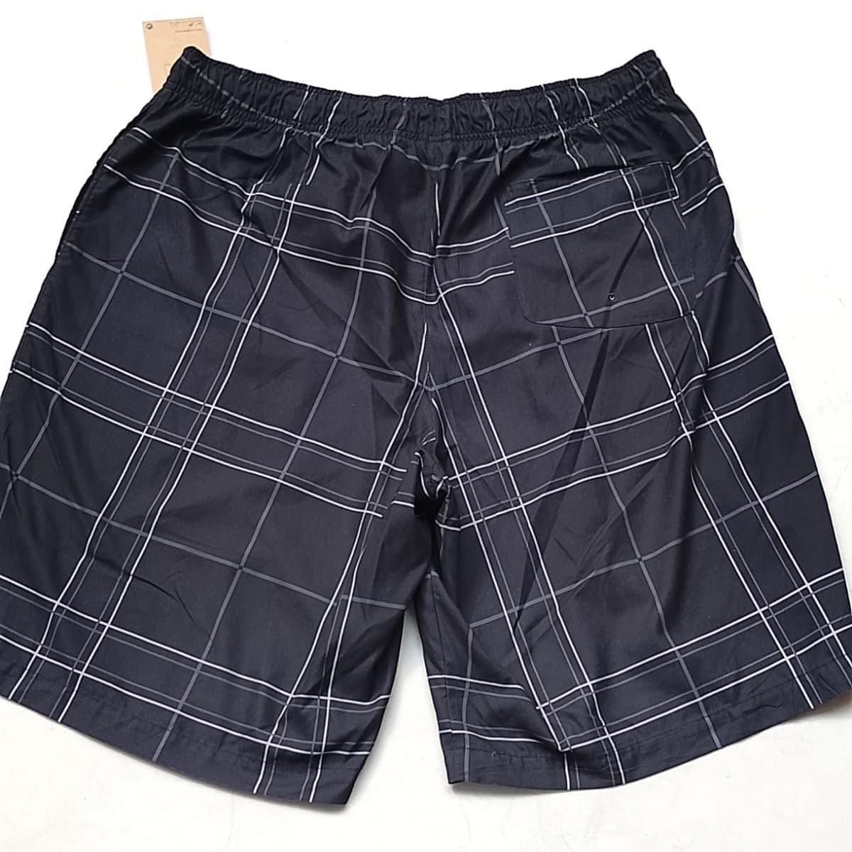 NIKE ORIGINAL - SHORT NEGRO CUADROS - NUEVO CON ETIQUETA — vista alternativa