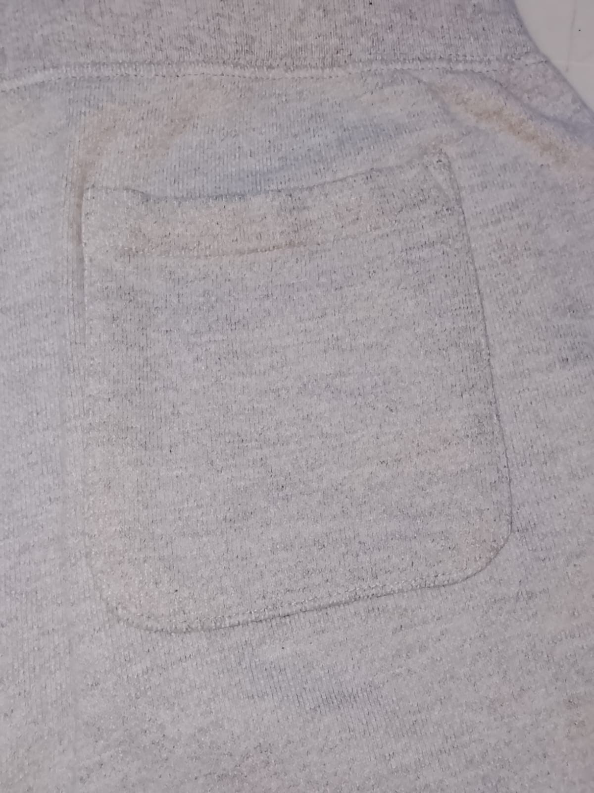 CHAMPION ORIGINAL - REVERSE WEAVE - GRIS - NUEVA CON ETIQUETA — vista alternativa