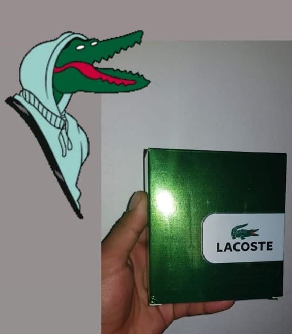 Lacoste Essential